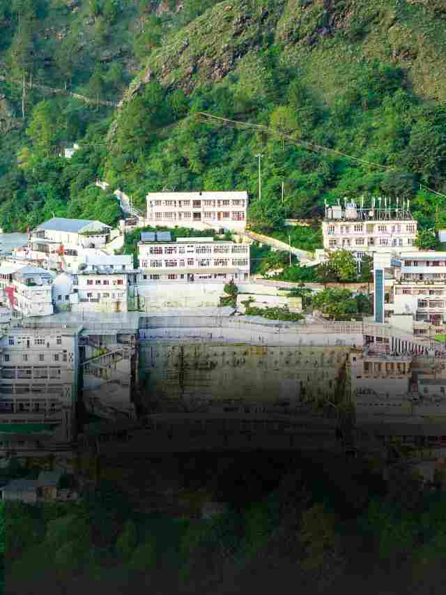 Vaishno Devi Yatra: A Spiritual Journey to the Holy Shrine