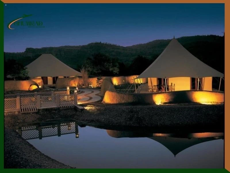 the Oberoi Vanyavilas